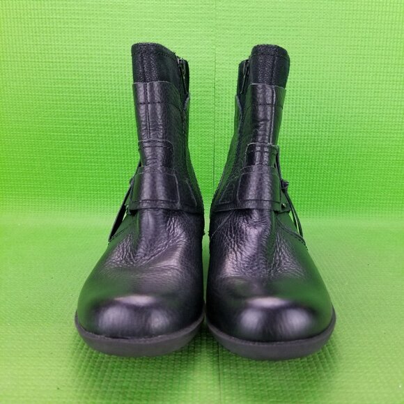 ✅Clarks Riddle Avant Women's Pebbled Black Leather Side Zip Ankle Boots Size 6M - Picture 6 of 11